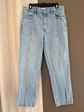 Abercrombie & Fitch Ultra High RIse 90's Straight Split Hem, Size 31/12 Short